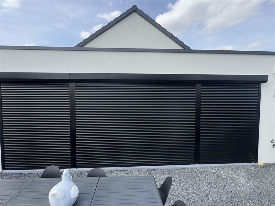 Chantier — volets, moustiquaires et châssis alu